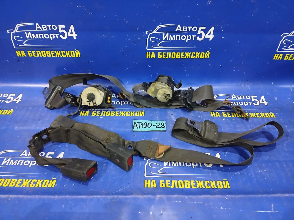 Ремни безопасности задние TOYOTA CARINA E 1992