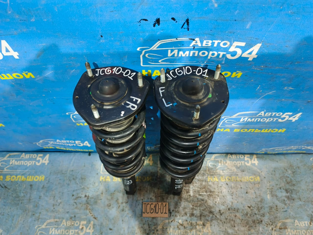 Стойка передняя левая TOYOTA BREVIS 2002