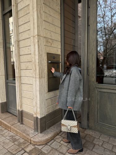 Темно-серый шерстяной пиджак