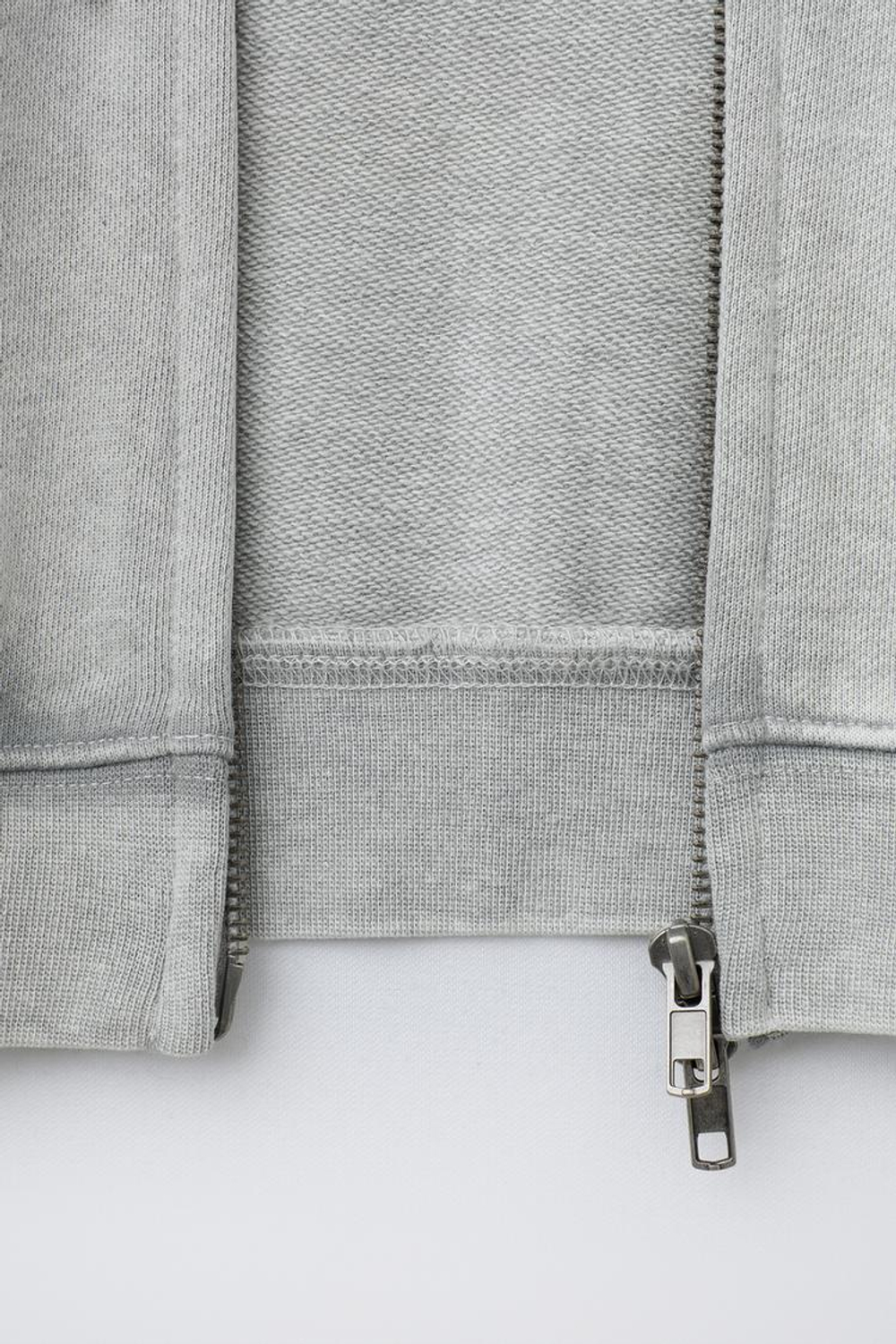 ZARA ТОЛСТОВКА НА МОЛНИИ, СВЕТЛО-СЕРЫЙ