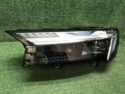Фара левая Audi Q7 2 (2024-н.в.) Laser
