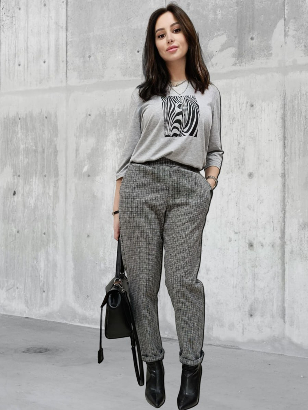 21402 Брюки женские классические джерси серая клетка (60-158)