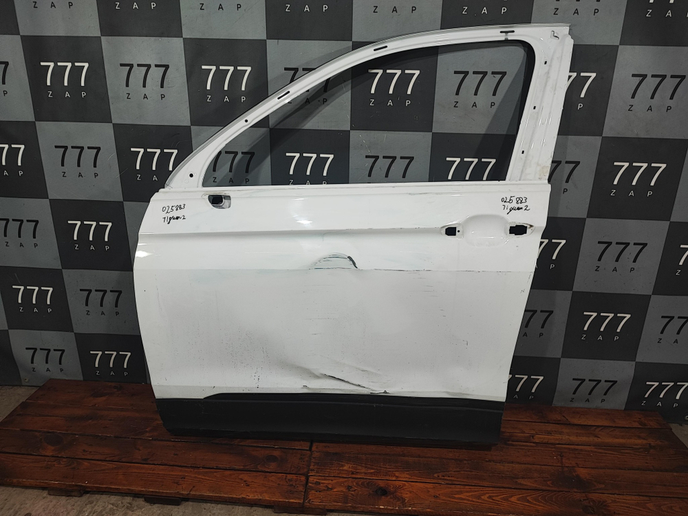 Дверь передняя левая Volkswagen Tiguan 2 16-нв Б/У Оригинал 5NA831311E