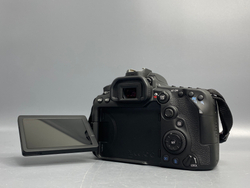 Canon EOS 90D