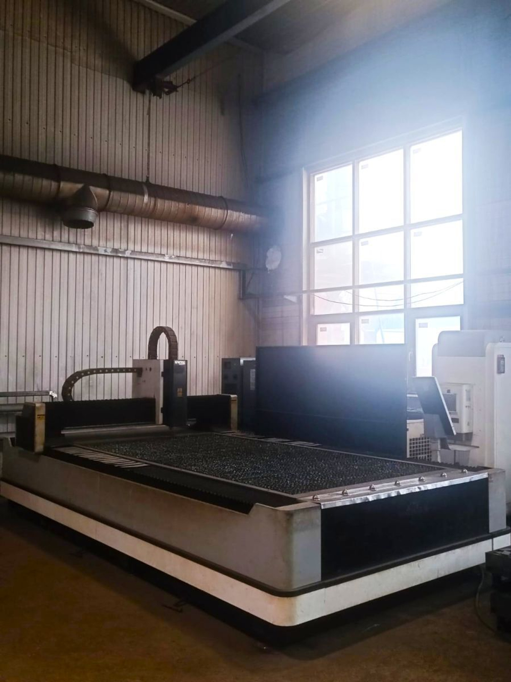 Установка лазерной резки GWEIKE Laser 3000W