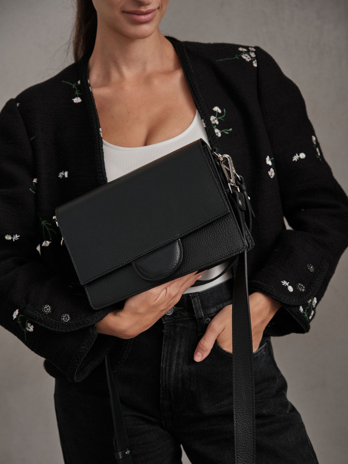 Сумка кожаная через плечо черная