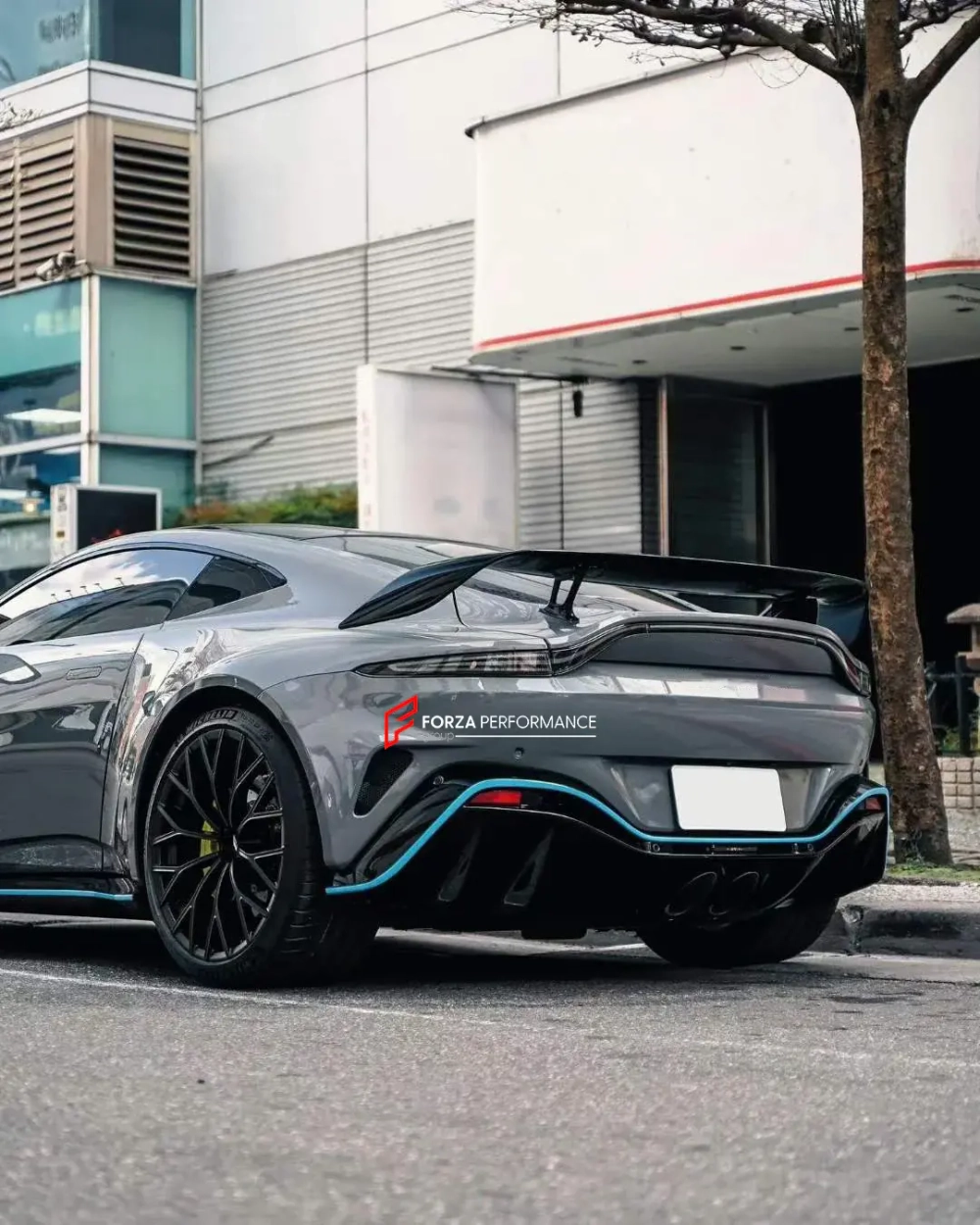 Обвес переделка для ASTON MARTIN из VANTAGE 2018 - 2024 в V12 VANTAGE 2024+ Астон Мартин