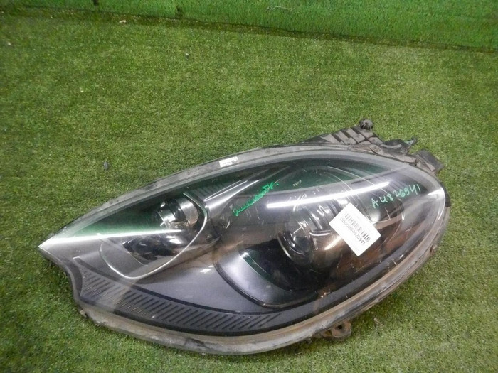 Фара левая Porsche Macan 95b (2014-2018) ксенон