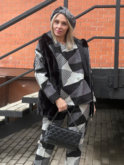 Брюки со стрелкой / чб