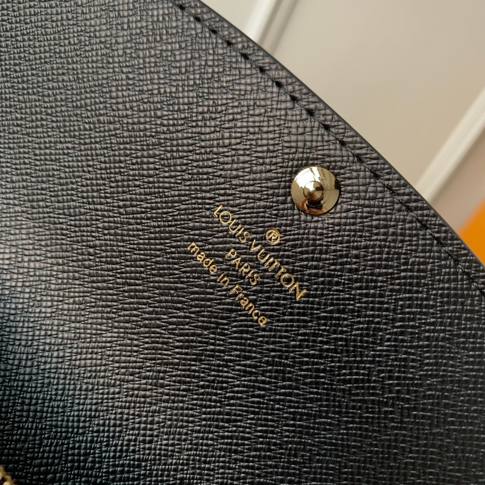 Louis Vuitton Emilie Wallet