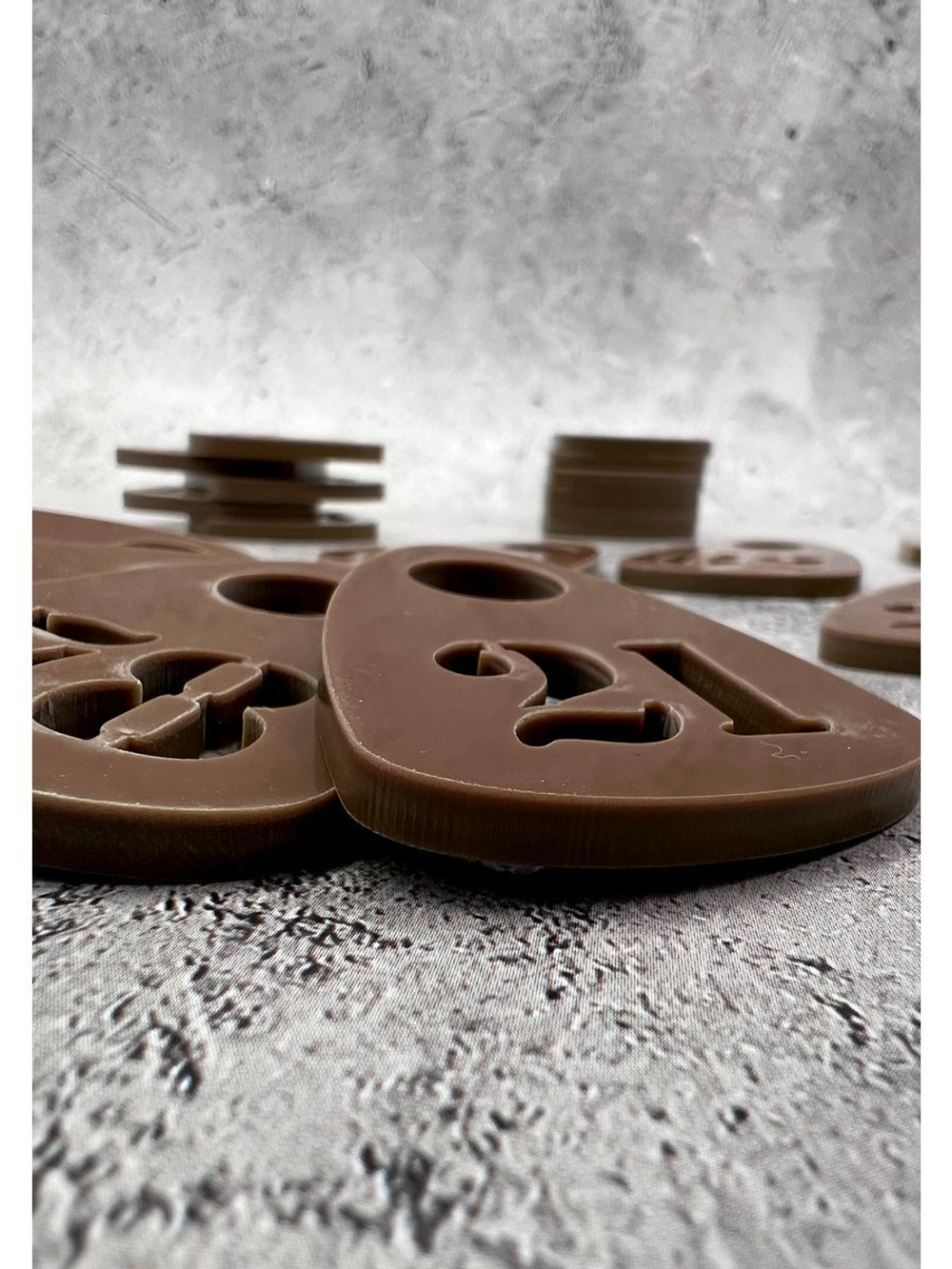 Номерки для гардероба прорезные