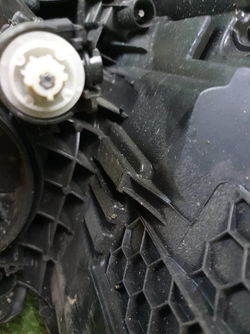 Битая Фара правая Skoda Kodiaq (2016-2022) LED