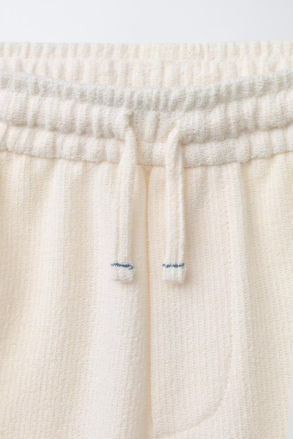 ZARA ШОРТЫ-БЕРМУДЫ В СТИЛЕ РУСТИК, ЭКРЮ