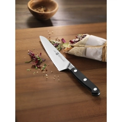 Zwilling Поварской нож Pro 14 см с зубцами компактный