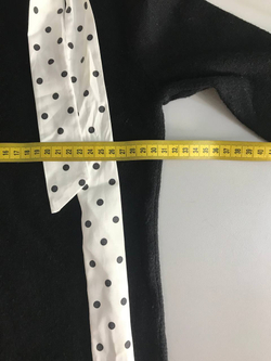 Джемпер Mohito с красивым акцентом, маркировка S, визуально на 44 размер