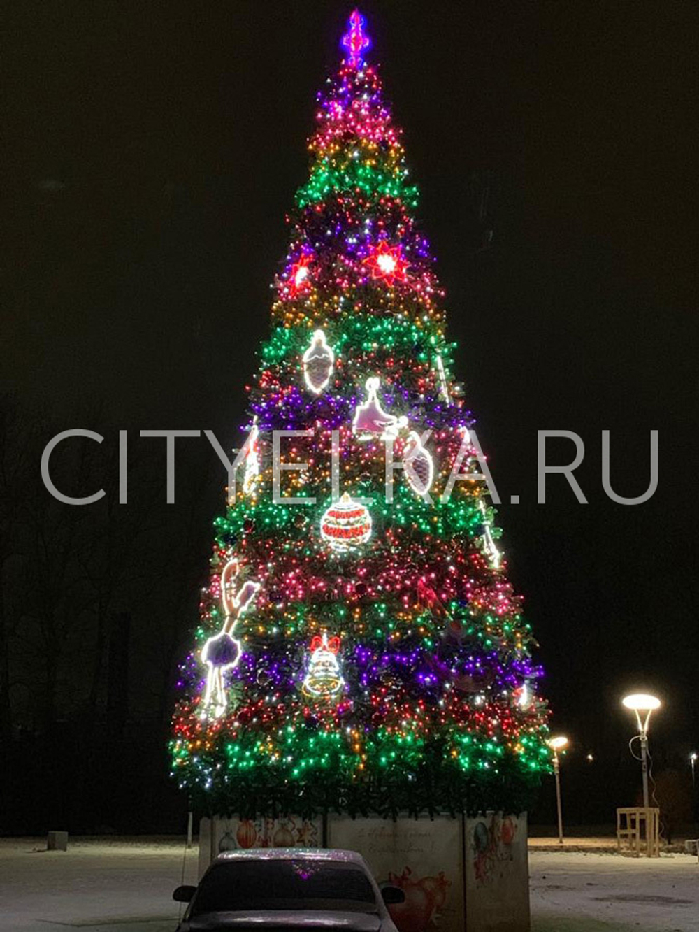 Ель уличная искусственная "Уральская" каркасная