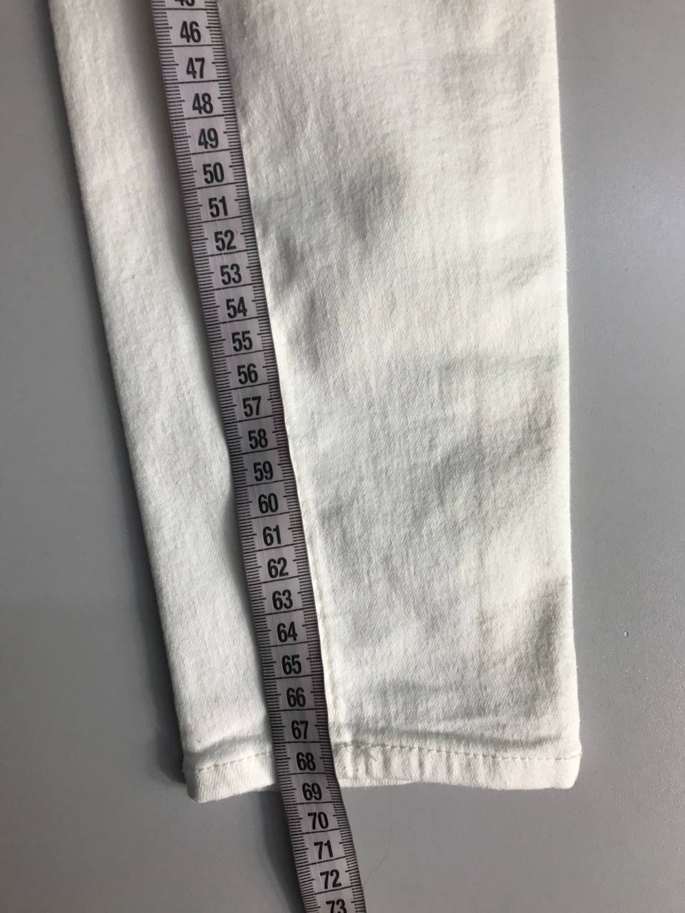 Джинсы H&M на каждый день,маркировка 38, визуально на 44 размер