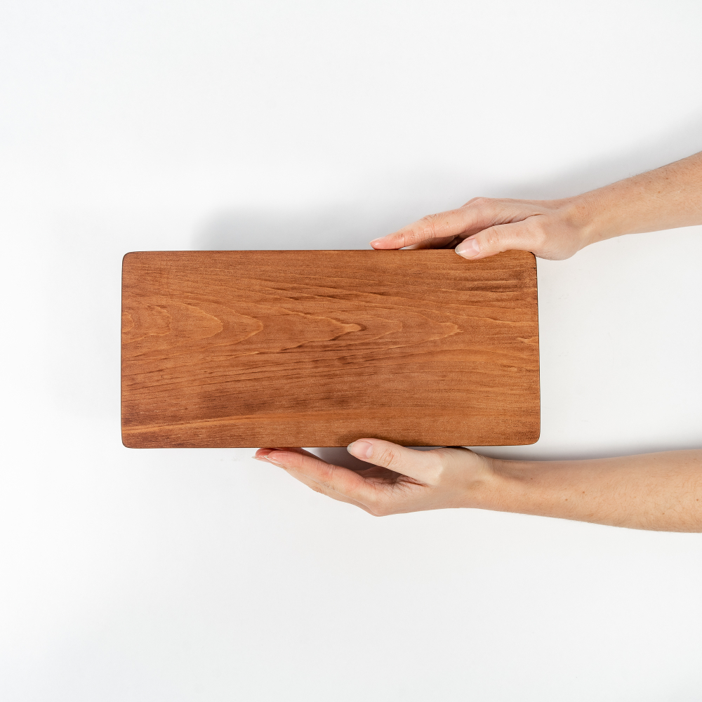 Деревянная сервировочная  доска для подачи блюд и закусок из древесины кедра. Art of Siberia. RD15