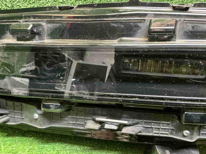 Битая Фара левая Zeekr X (2023-н.в.) LED