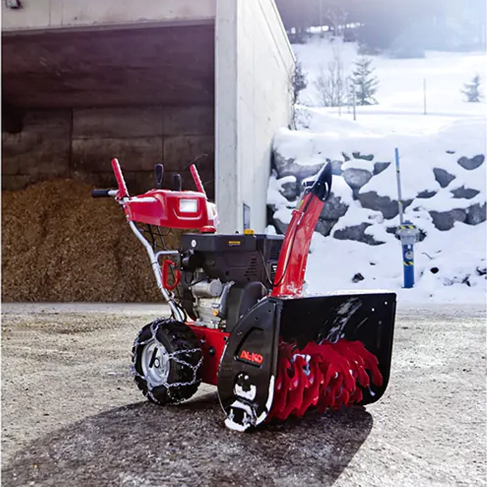 AL-KO SnowLine 700 E снегоуборщик бензиновый 11 л.с, ковш 70 см, выброс 15 м, 6 вперед/2 назад 112931