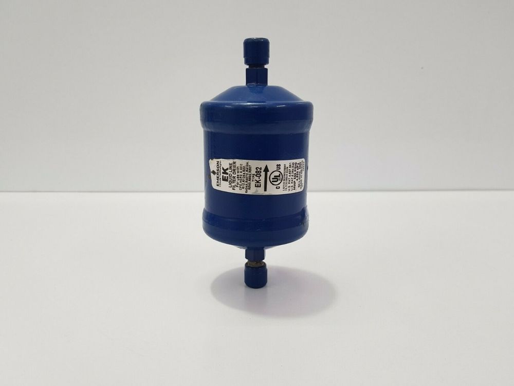 EK-082