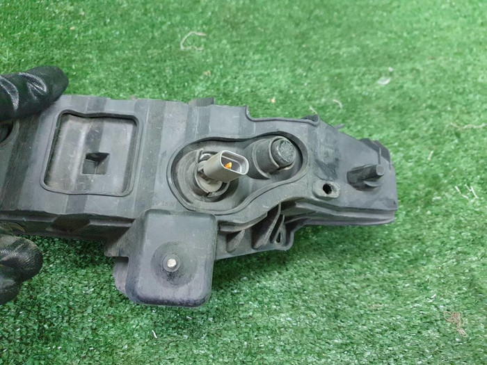 ДХО правый Genesis G80 (2016-2020)