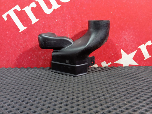 Воздуховод отопителя