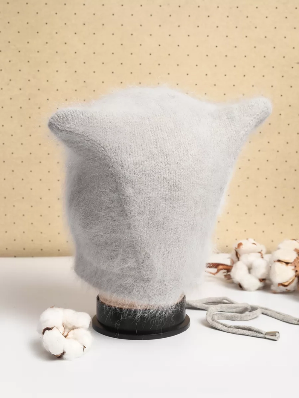 Шапка с ушками зимняя ангора вязаная