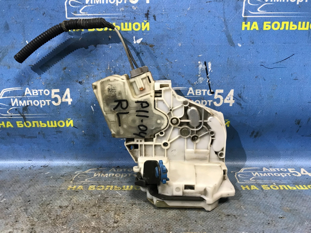 Замок двери задней левой NISSAN PRIMERA 1999