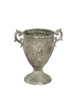 Ваза декоративная металлическая "Брокант" 26,5x18,5xH28 см от CAMPO Home & Garden