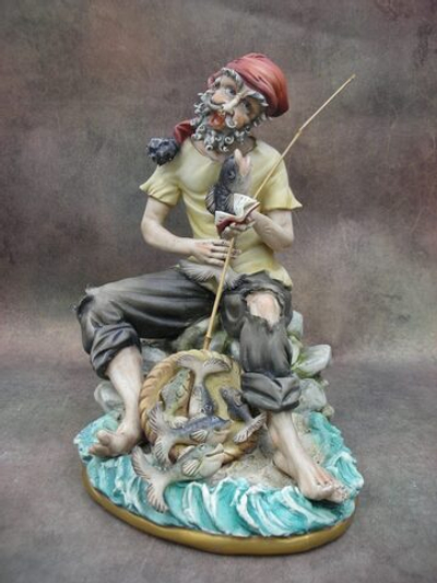 Статуэтка. Фарфор. Разговор рыбака и рыбы. Capodimonte. Италия