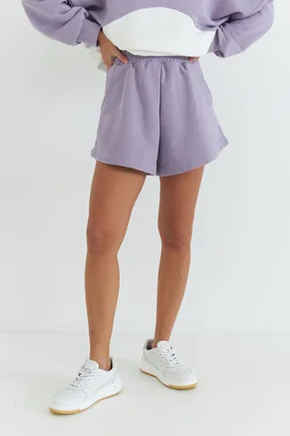 Шорты укороченные в цвете пыльная сирень