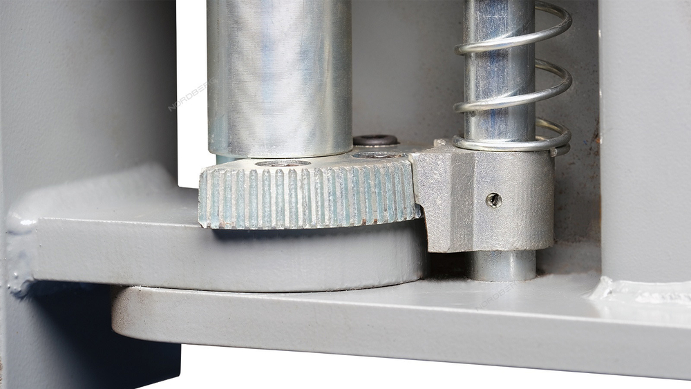 NORDBERG (N4120B-4B) Подъемник двухстоечный 220В, г/п 4т