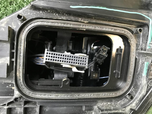 Битая Фара левая Mercedes GLE V167 (2018-2024) LED