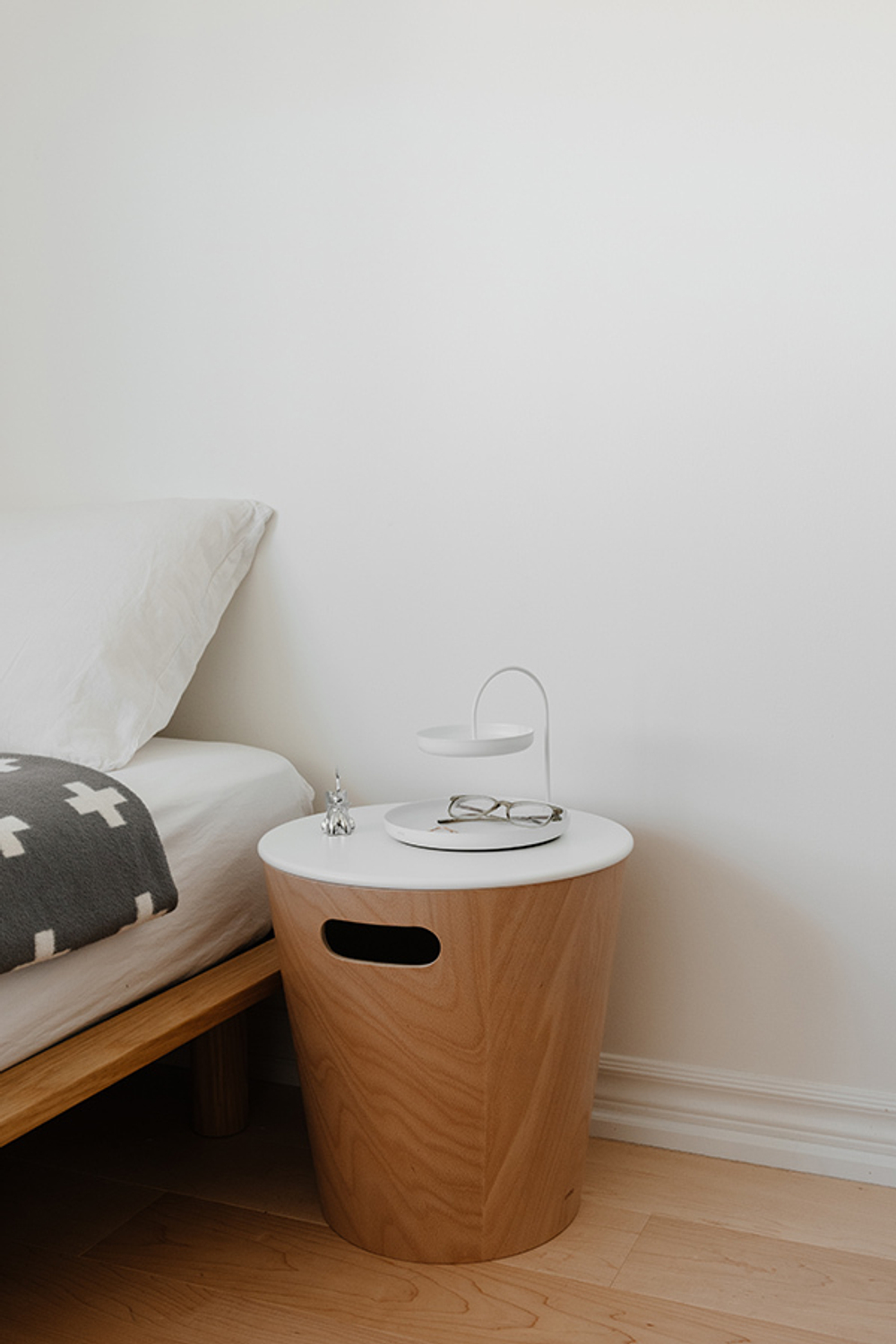 Держатель для украшений Poise белый