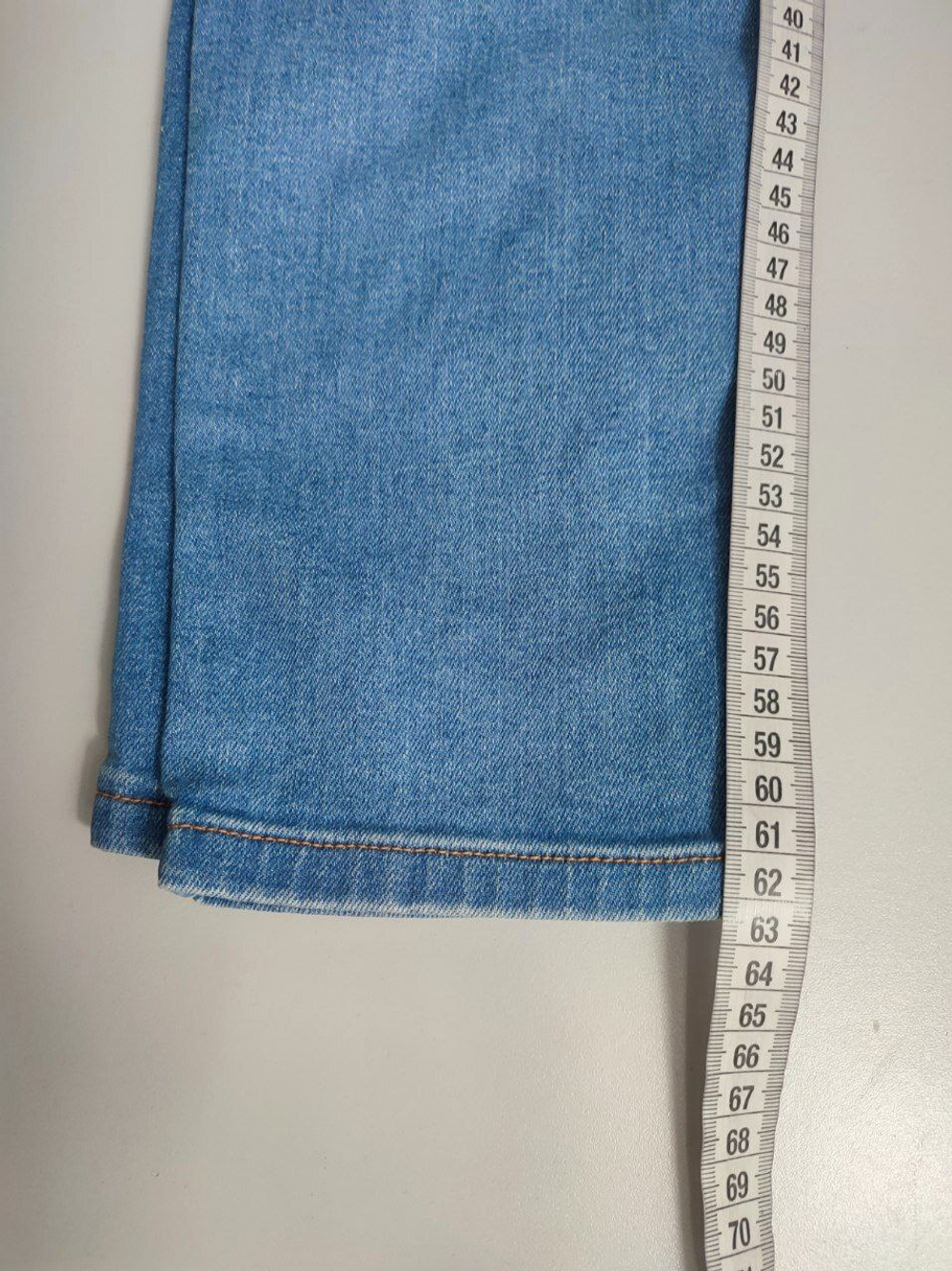 Джинсы DeFacto с рваным эффектом 42 размер