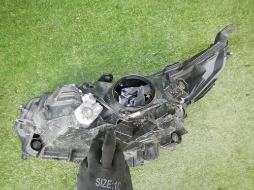 Фара правая Lexus NX (2014-2017) LED