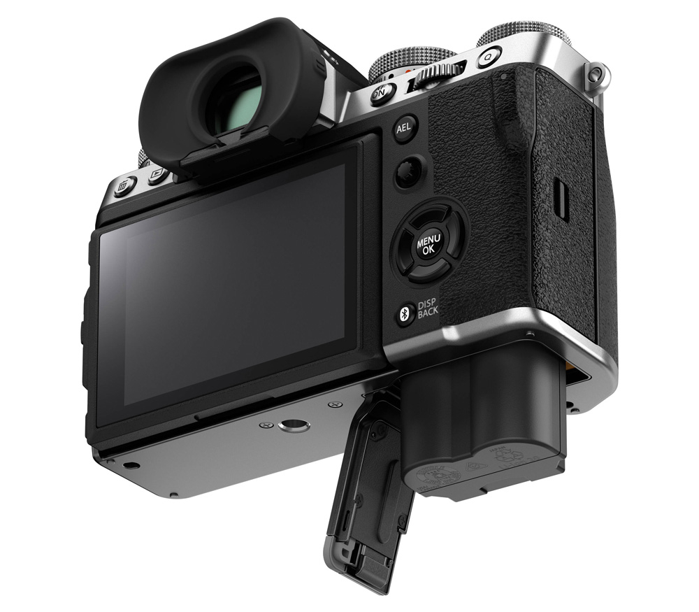 Беззеркальный фотоаппарат Fujifilm X-T5 Kit XF 16-80mm серебристый