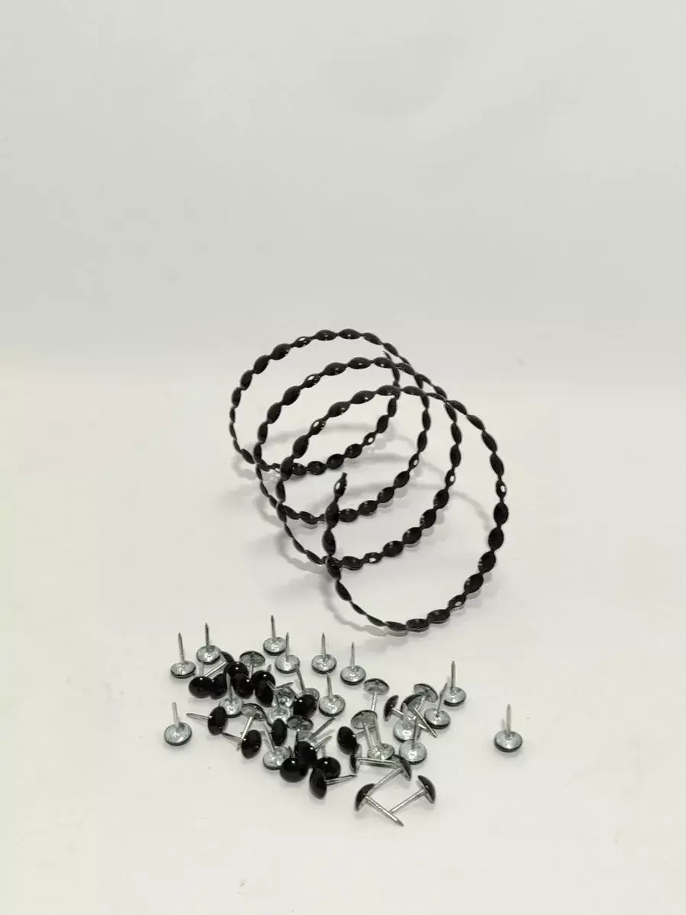 Гвоздевая лента для мебели "Черная" молдинги для мебели