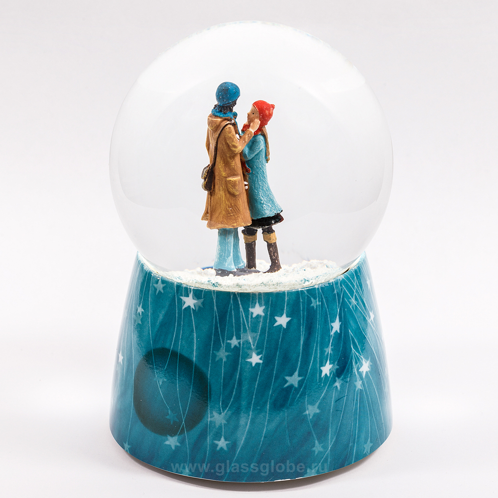 Стеклянный шар со снегом Ты и Я