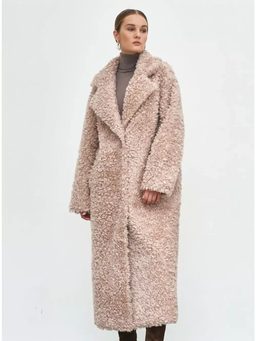 Шуба чебурашка длинная из овечьей шерсти, SilverFox (арт.S1072rm09bz)