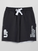 Спортивные шорты для мальчика на лето