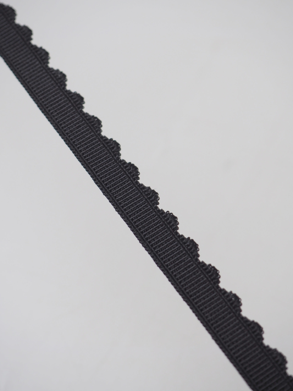 Резинка отделочная чёрная ажурная ширина 10 мм с учетом фестона Lauma (Латвия)