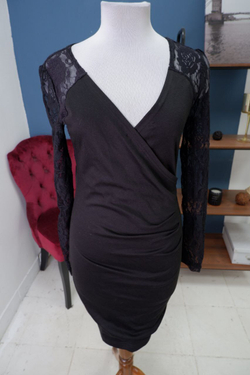 Платье Gloria Jeans стильное 46 размер