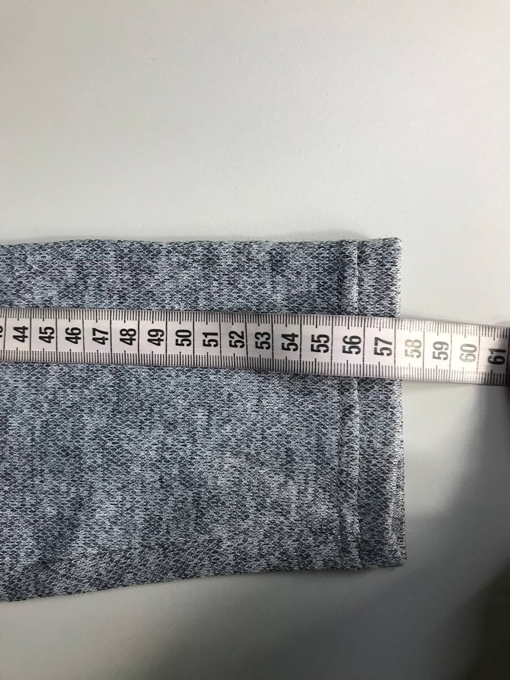 Платье DENIZA, которое может стать любимым, в цвете серый меланж 50 размер, новое