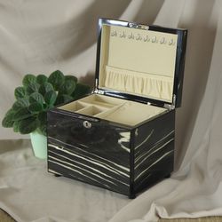 GLOBAL RICH Шкатулка ювелирная