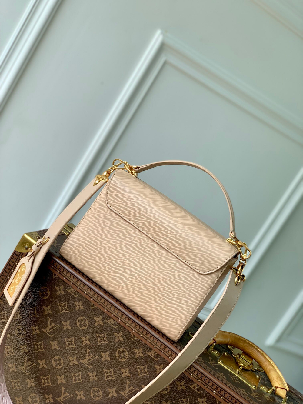 Louis Vuitton Twist MM