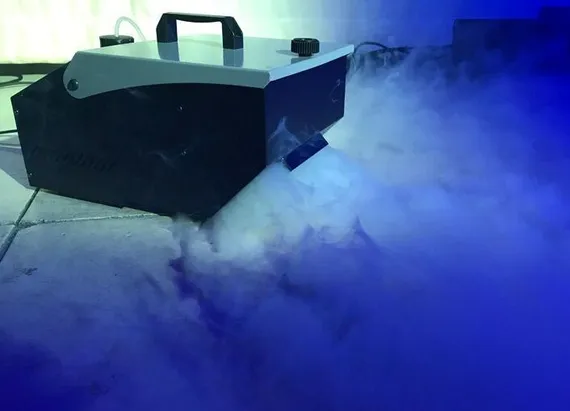 ADJ Mister Kool II генератор тяжелого дыма, 700Вт