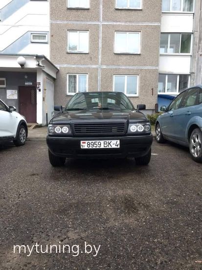 Передние фары ANGEL EYES BLACK для Audi 80 B4