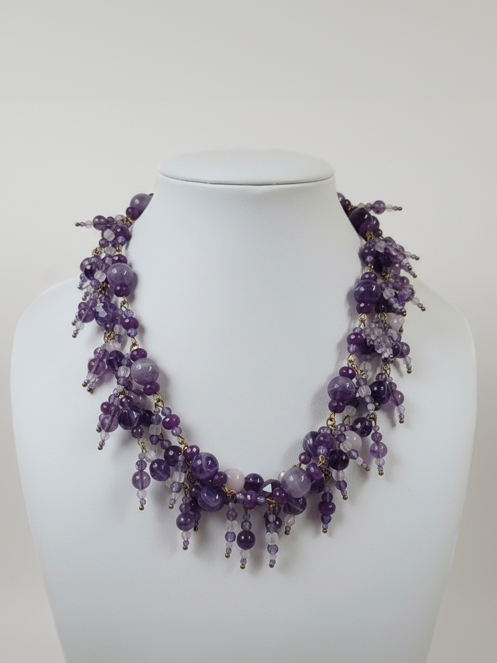 Колье "Лавандовый вечер"